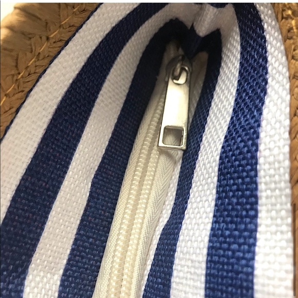 LAST 2 • NAVY & WHITE STRIPE NAUTICAL BAG - Picture 4 of 5